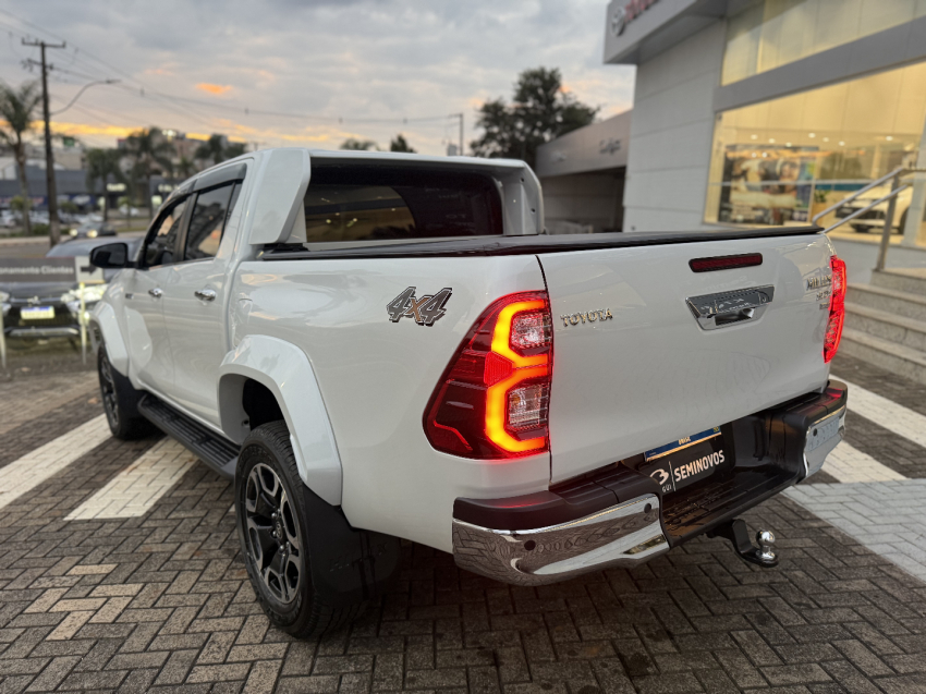 toyota hilux 2.8 d-4d turbo diesel cd srx plus 4x4 automatico 4p 20255