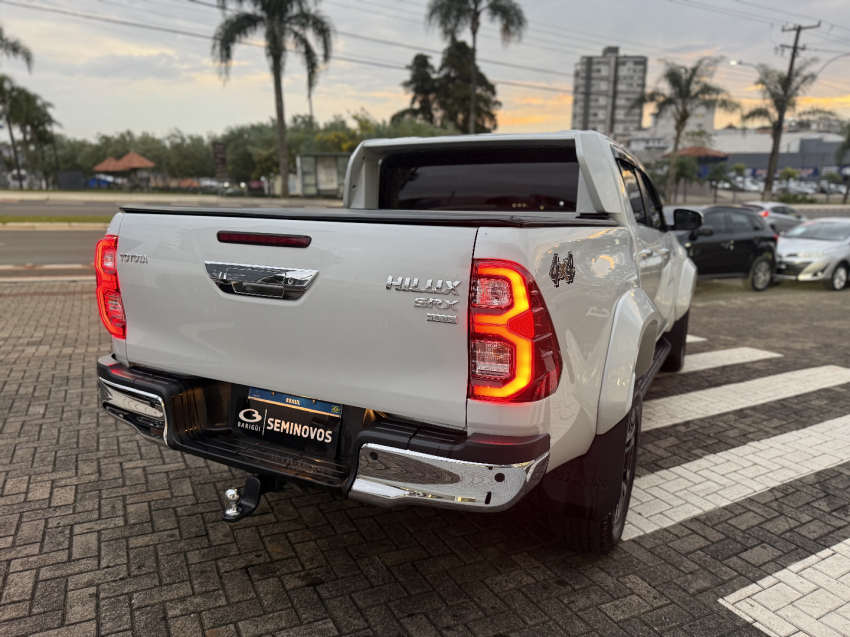 toyota hilux 2.8 d-4d turbo diesel cd srx plus 4x4 automatico 4p 20257