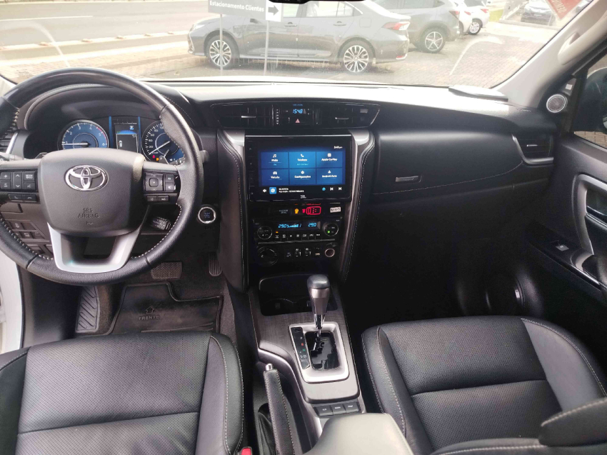 toyota hilux sw4 2.8 d-4d turbo diesel srx 7l 4x4 automatico 4p 20248