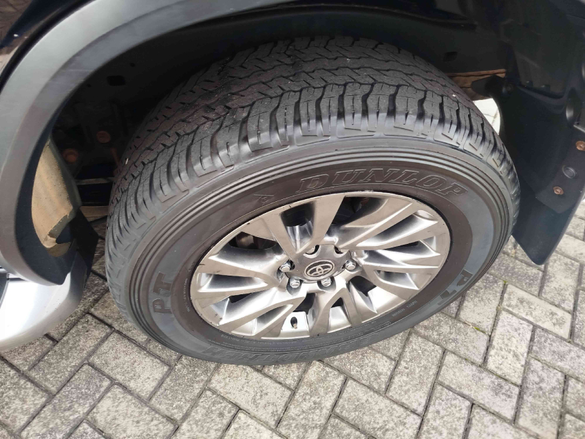 toyota hilux sw4 2.8 d-4d turbo diesel srx 4x4 automatico 4p 202110