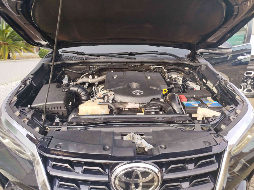toyota hilux sw4 2.8 d-4d turbo diesel srx 4x4 automatico 4p 20217