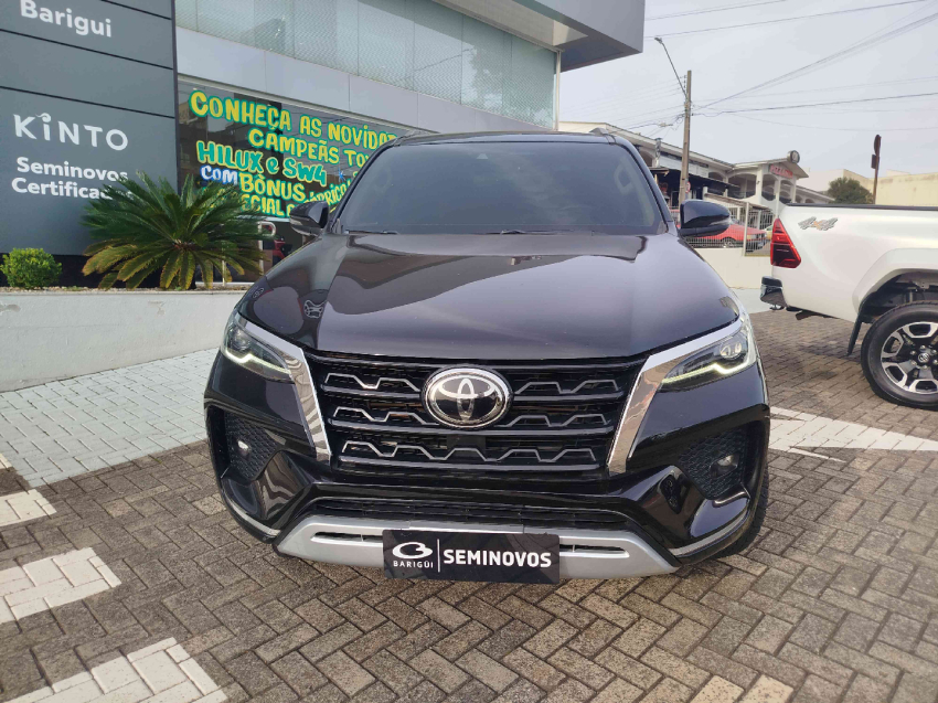toyota hilux sw4 2.8 d-4d turbo diesel srx 4x4 automatico 4p 20211