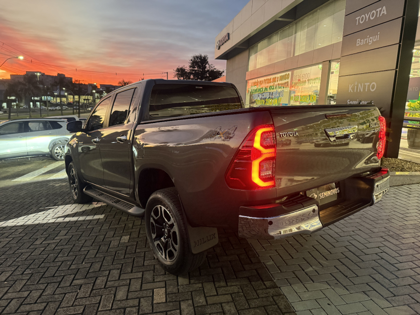 toyota hilux 2.8 d-4d turbo diesel cd srv 4x4 automatico 4p 20255