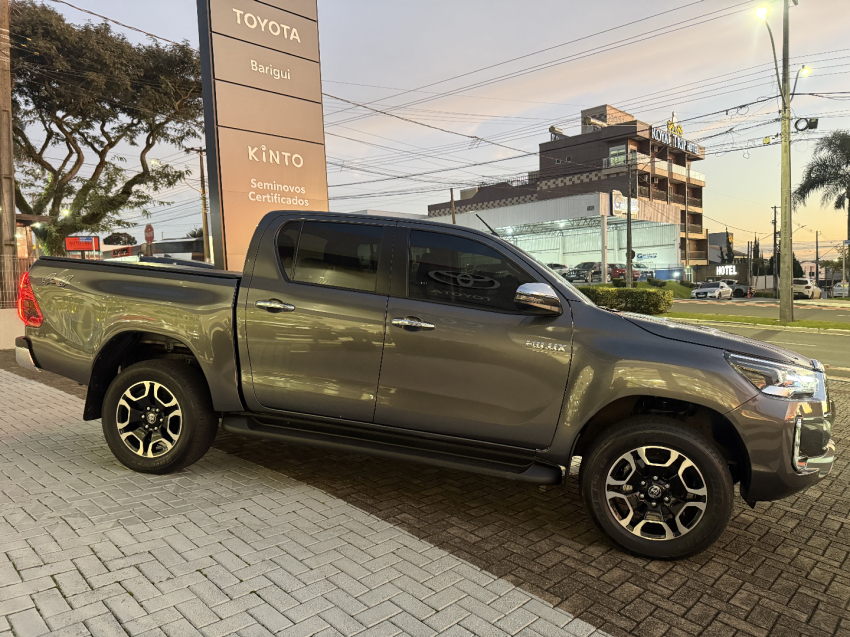 toyota hilux 2.8 d-4d turbo diesel cd srv 4x4 automatico 4p 20254
