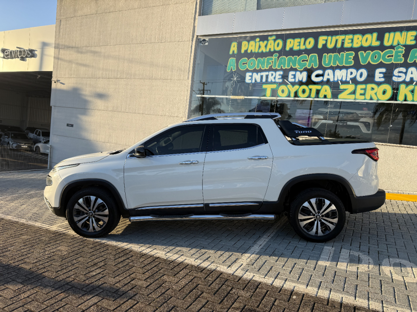 fiat toro 2.0 16v turbo diesel volcano 4wd at9 4p automatico 20223