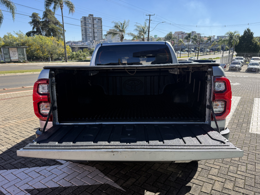 toyota hilux 2.8 d-4d turbo diesel cd srx plus 4x4 automatico 4p 20246