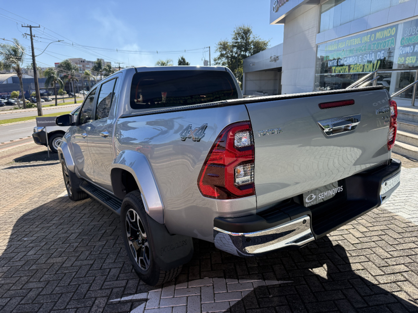 toyota hilux 2.8 d-4d turbo diesel cd srx plus 4x4 automatico 4p 20243