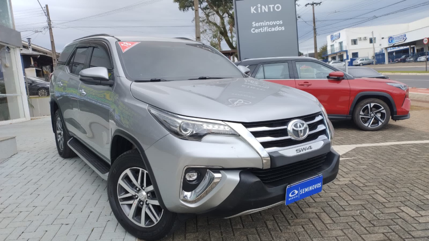 toyota hilux sw4 2.8 srx 4x4 16v turbo intercooler diesel 4p automatico 2018