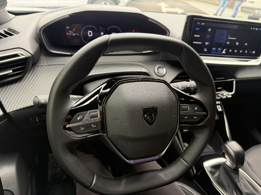 peugeot 2008 1.6 16v flex allure 4p automatico 1.0 202514