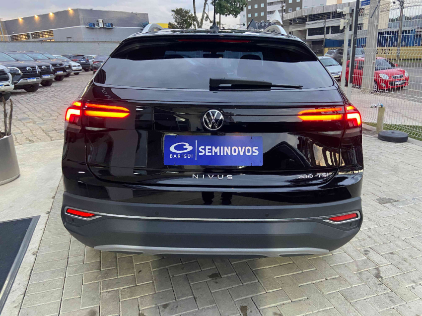 volkswagen nivus 1.0 200 tsi total flex highline automatico 4p 20215