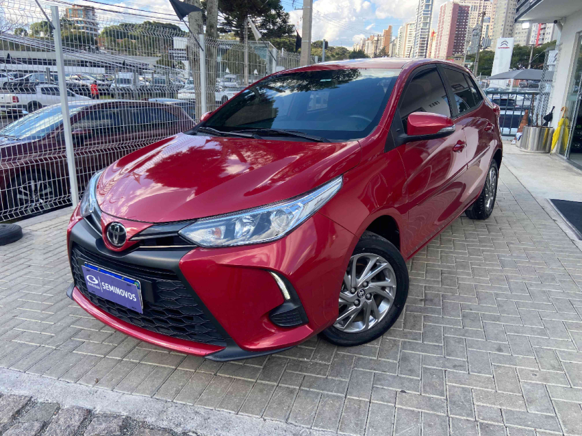 toyota yaris 1.5 16v flex xs multidrive 4p automatico 20241