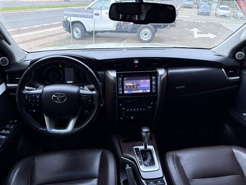 toyota hilux sw4 2.8 srx 4x4 7 lugares 16v turbo intercooler diesel 4p automatico 20199