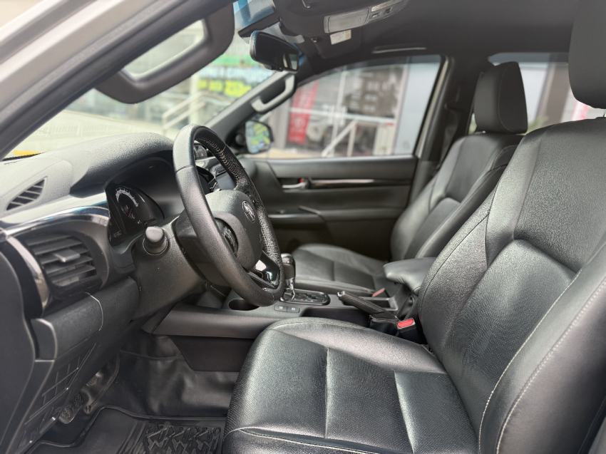 toyota hilux 2.8 srx 4x4 cd 16v diesel 4p automatico 202011