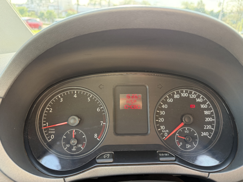 volkswagen fox 1.6 mi 8v flex 4p manual 201410