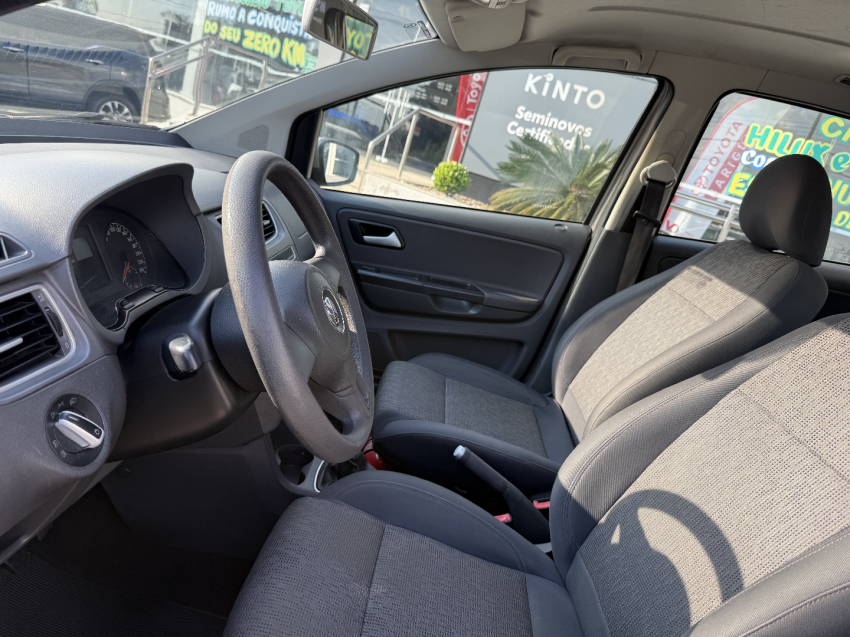volkswagen fox 1.6 mi 8v flex 4p manual 201413