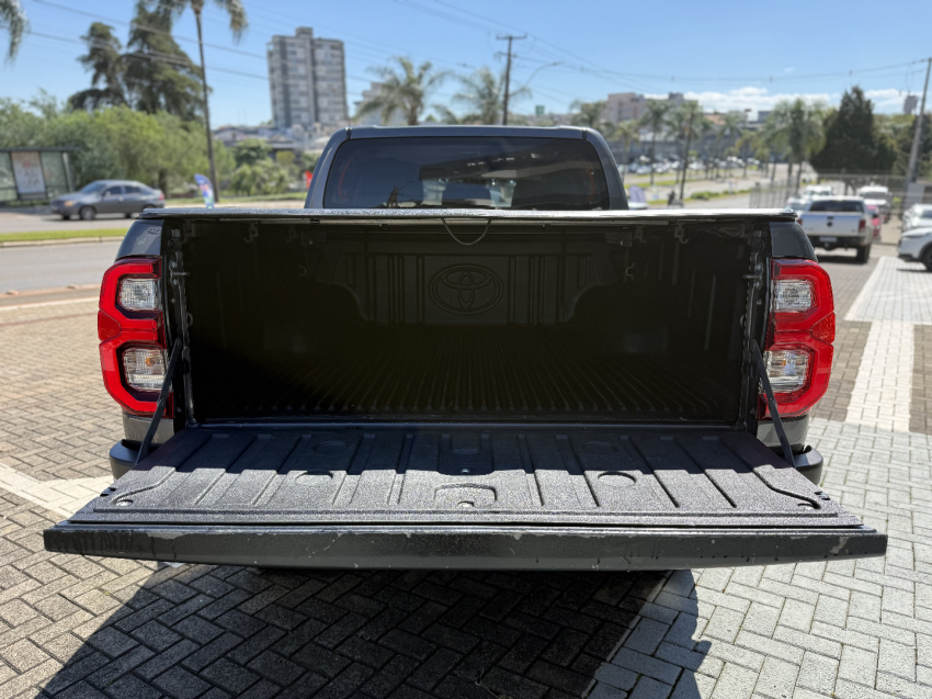 toyota hilux 2.8 d-4d turbo diesel cd srx 4x4 automatico 4p 20238