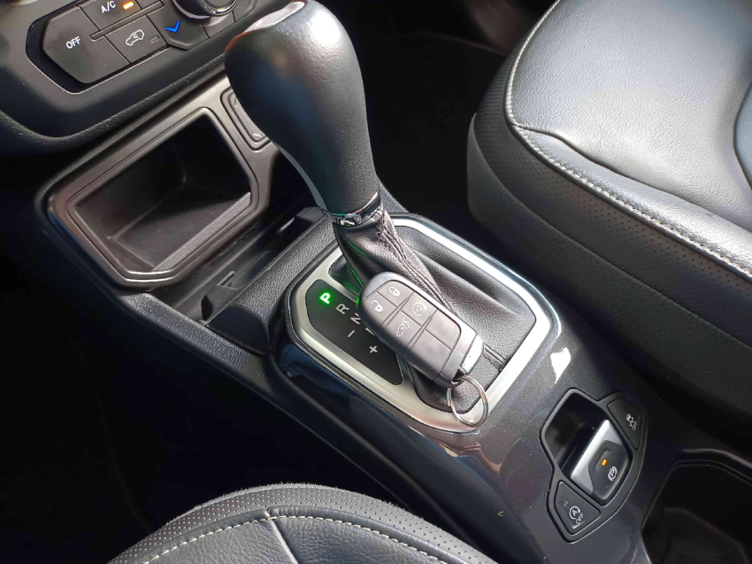 jeep renegade 1.3 t270 turbo flex night eagle at6 4p automatico 202513