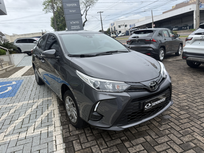 Toyota Yaris 1.5 16V Flex Sedan Xs Multidrive 4P Automatico 2024