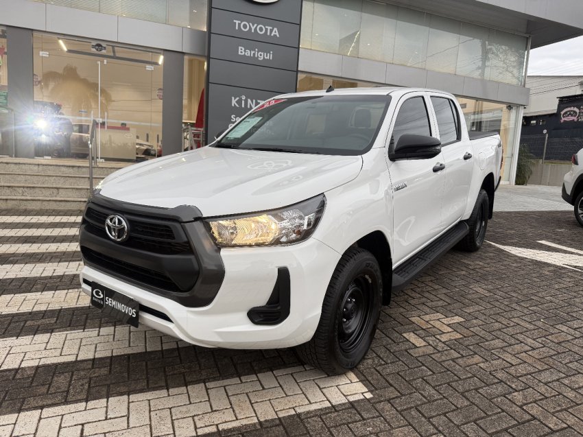 toyota hilux 2.8 d-4d turbo diesel cd power pack 4x4 automatica 4p automatico 20252
