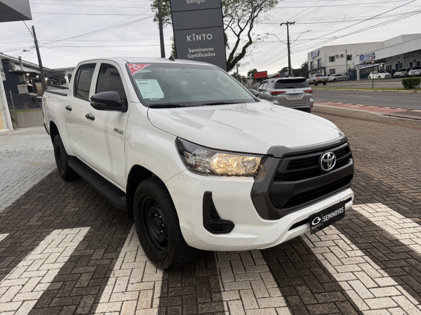 toyota hilux 2.8 d-4d turbo diesel cd power pack 4x4 automatica 4p automatico 2025