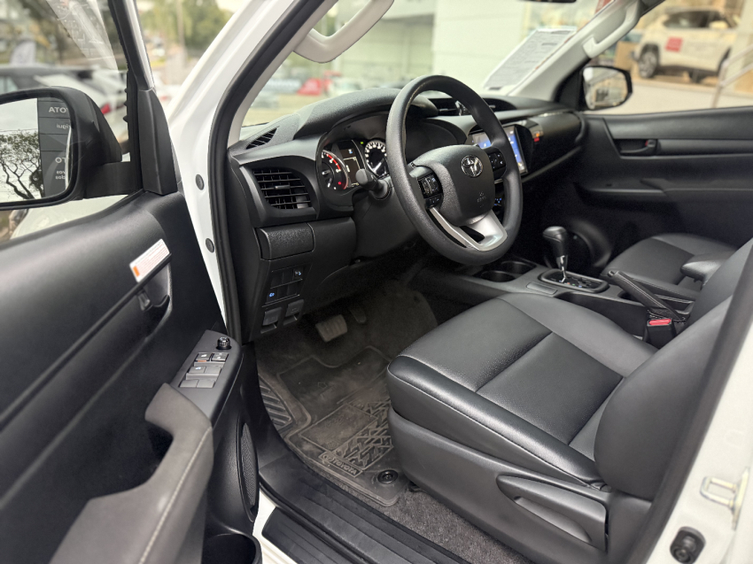 toyota hilux 2.8 d-4d turbo diesel cd power pack 4x4 automatica 4p automatico 202510