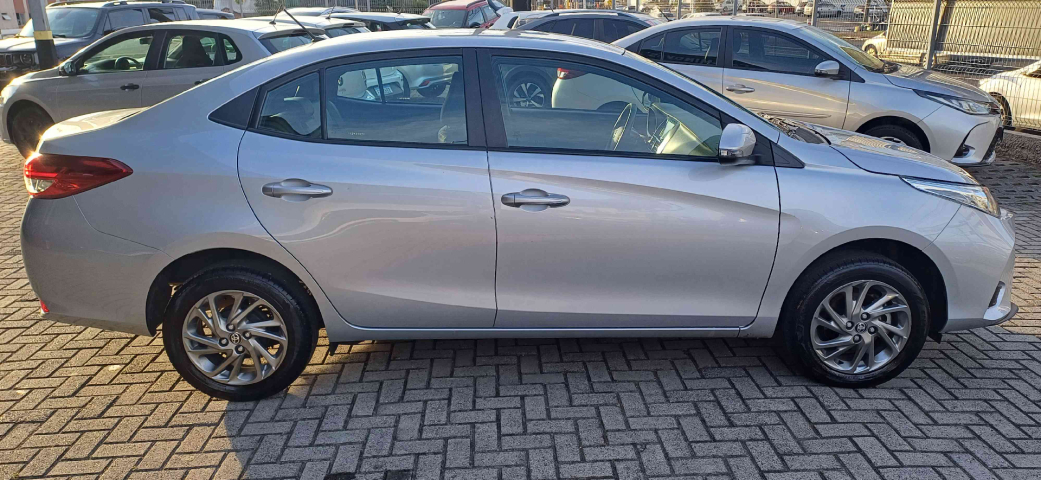 toyota yaris 1.5 16v flex sedan xs multidrive 2024