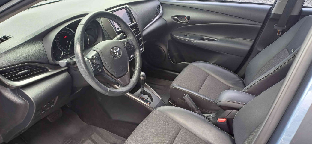 toyota yaris 1.5 16v flex sedan xs connect multidrive 2023