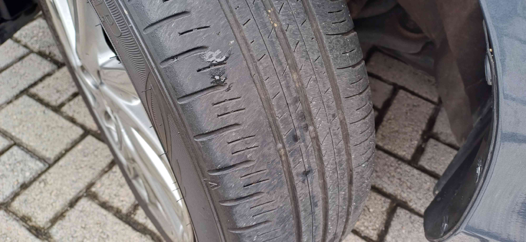toyota yaris 1.5 16v flex sedan xs connect multidrive 2023