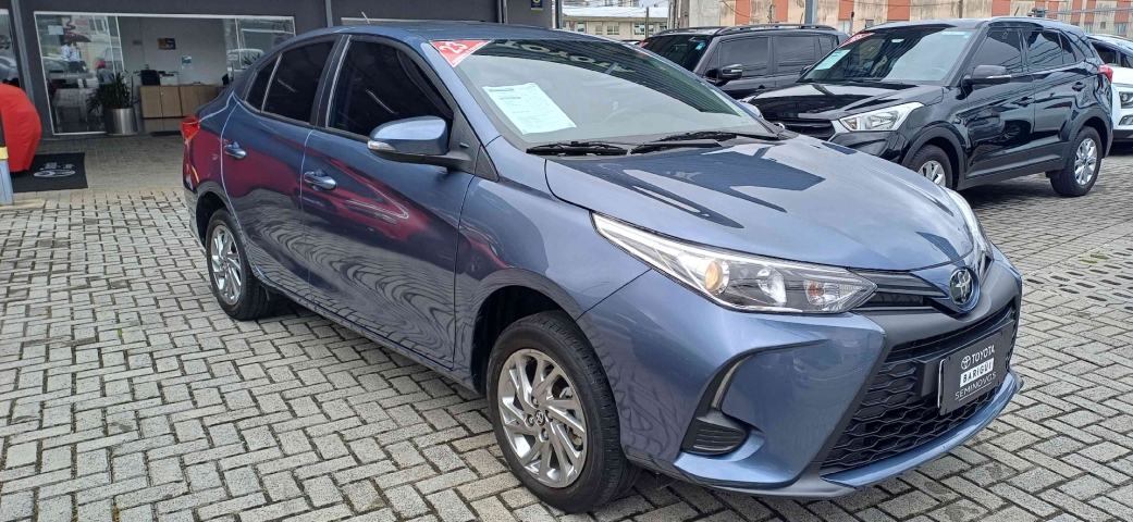 toyota yaris 1.5 16v flex sedan xs connect multidrive 2023