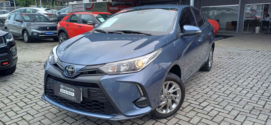toyota yaris 1.5 16v flex sedan xs connect multidrive 2023
