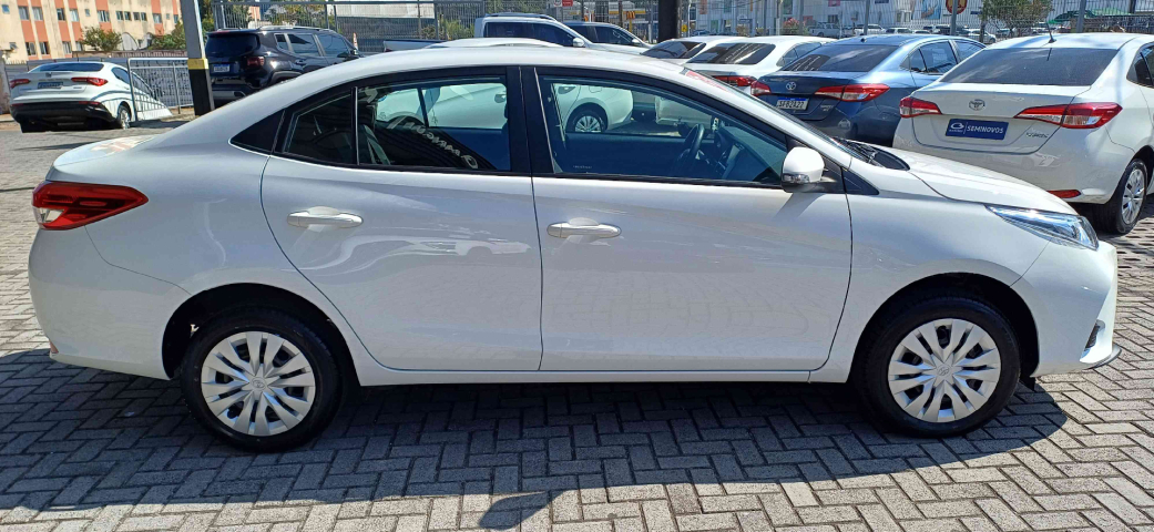 toyota yaris 1.5 16v flex sedan xl multidrive 2025