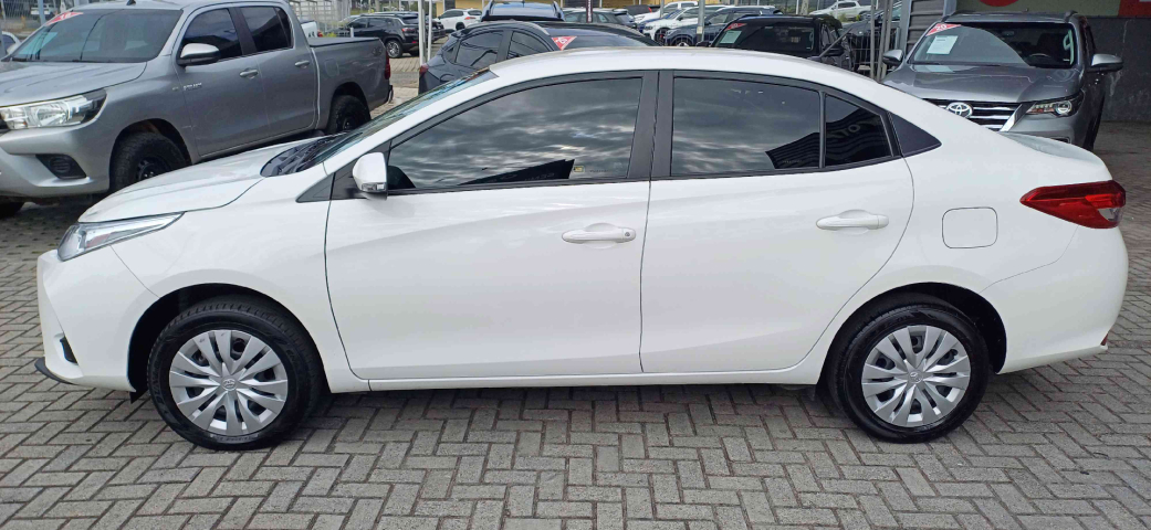 toyota yaris 1.5 16v flex sedan xl live multidrive 2023