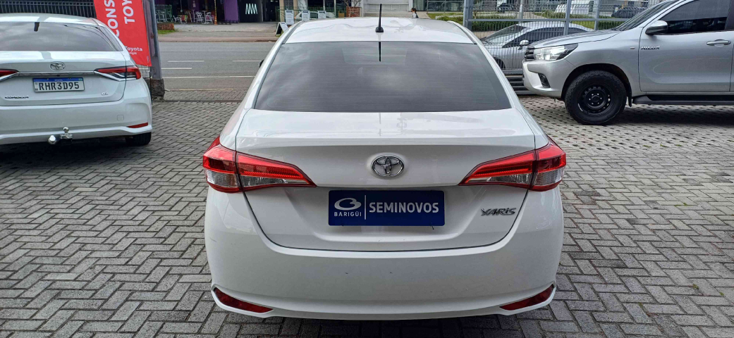 toyota yaris 1.5 16v flex sedan xl live multidrive 2023
