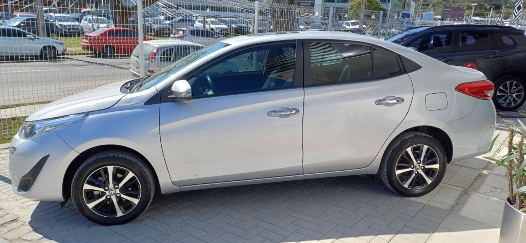 toyota yaris 1.5 16v flex sedan xls multidrive 4p automatico 2019