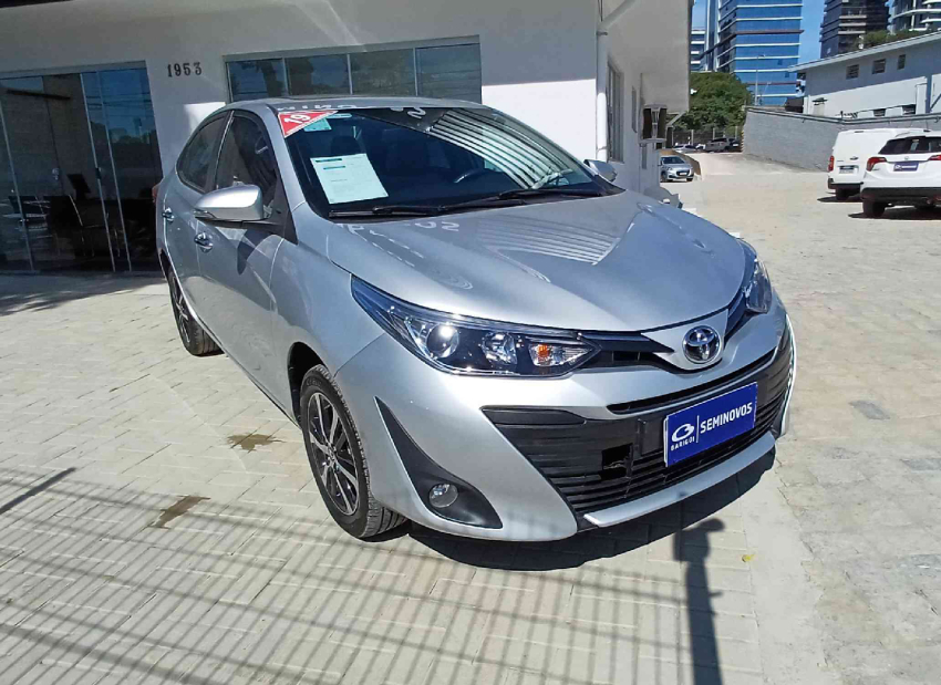 toyota yaris 1.5 16v flex sedan xls multidrive 4p automatico 2019