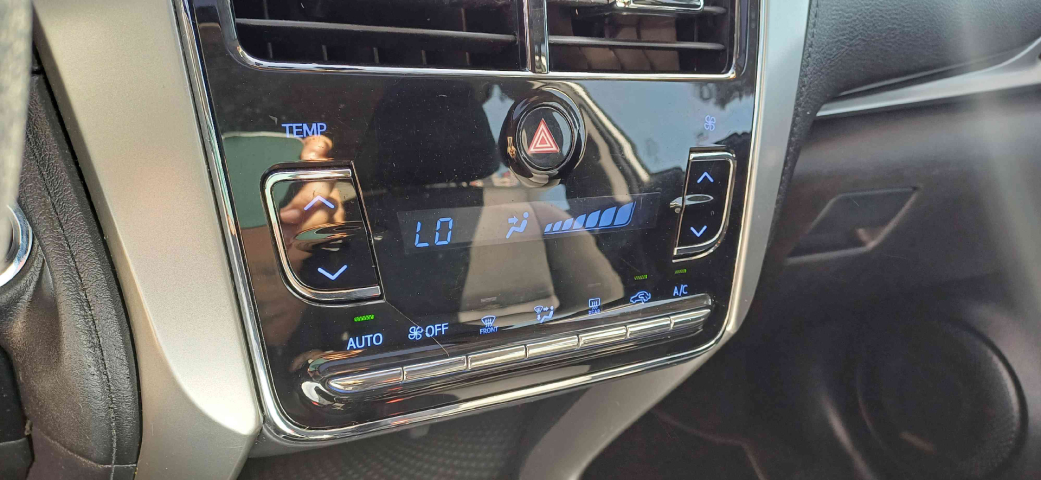 toyota yaris 1.5 16v flex sedan xls multidrive 4p automatico 2019