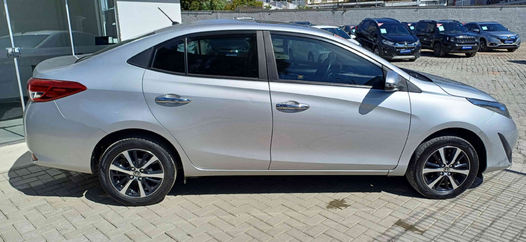 toyota yaris 1.5 16v flex sedan xls multidrive 4p automatico 2019