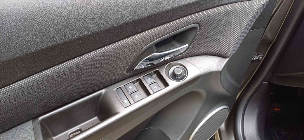 chevrolet cruze 1.8 lt 16v flex 4p manual 2014