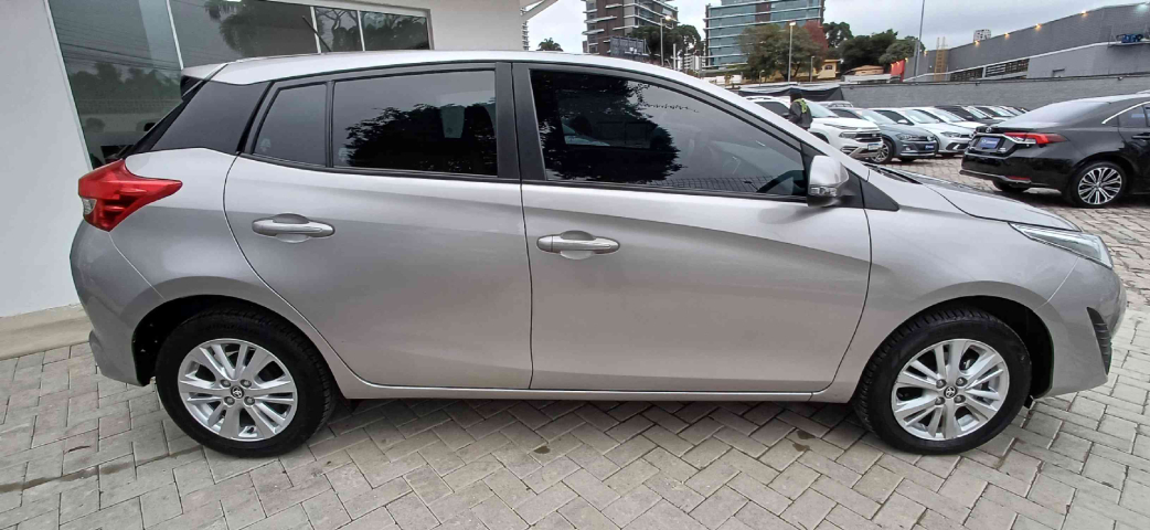 toyota yaris 1.3 16v flex xl plus tech multidrive 4p automatico 2019