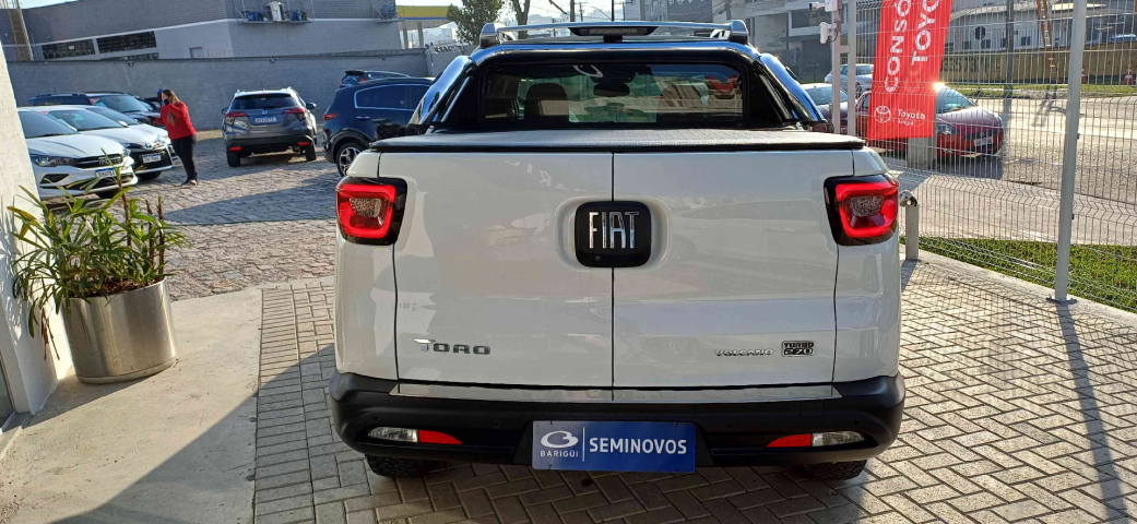 fiat toro 1.3 turbo 270 flex volcano at6 4p automatico 2022