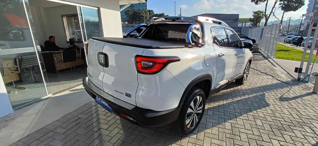 fiat toro 1.3 turbo 270 flex volcano at6 4p automatico 2022