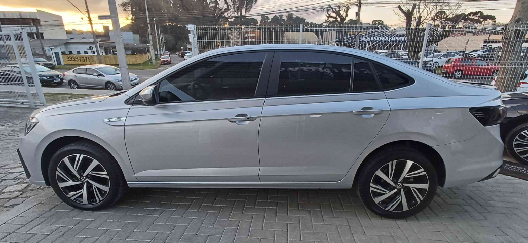 volkswagen virtus 1.0 200 tsi highline automatico flex 4p 2025