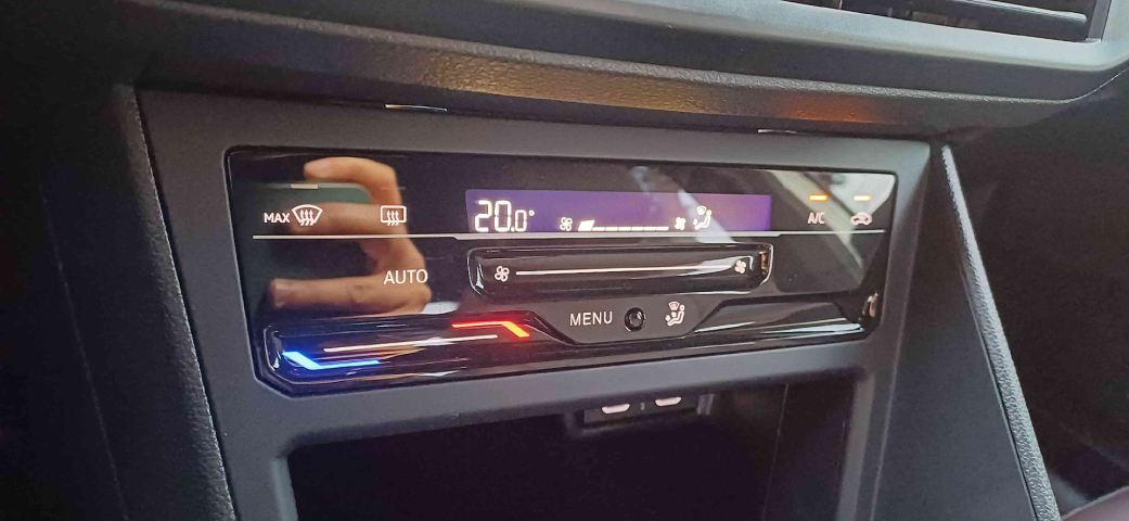 volkswagen virtus 1.0 200 tsi highline automatico flex 4p 2025