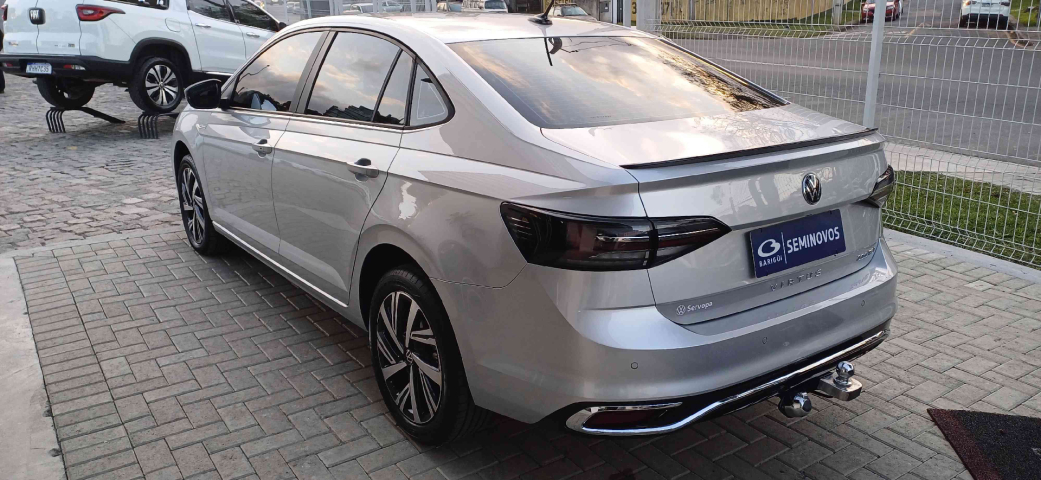 volkswagen virtus 1.0 200 tsi highline automatico flex 4p 2025