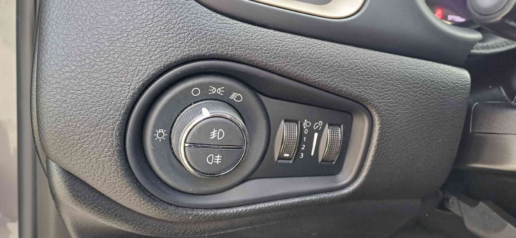 jeep renegade 1.8 16v flex longitude 4p automatico 2017