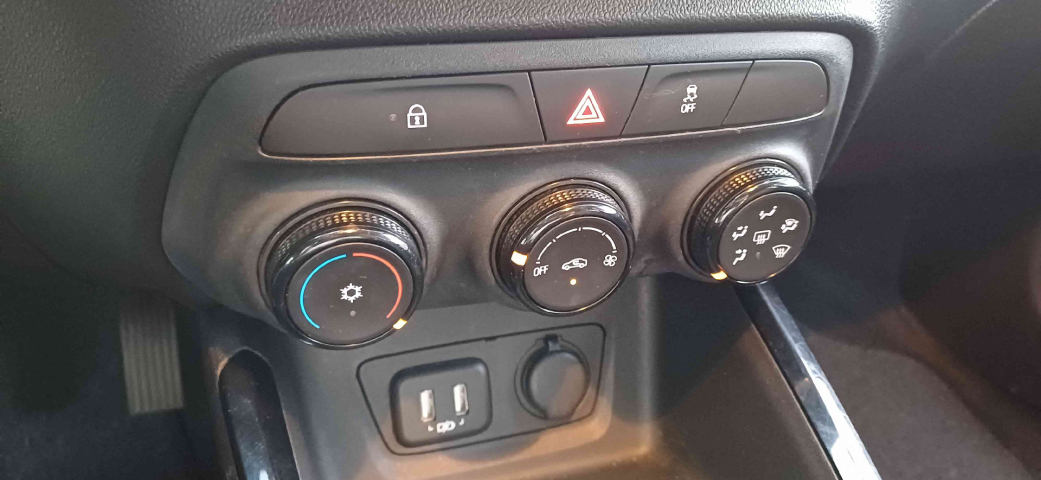 chevrolet onix 1.0 flex manual 4p 2020
