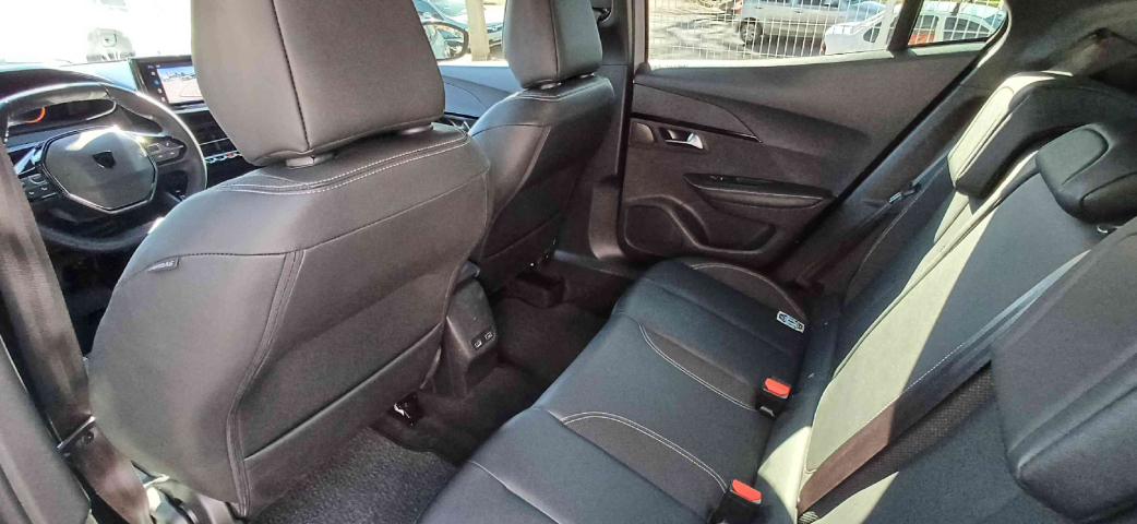 peugeot 2008 1.0 turbo 200 flex allure cvt 4p automatico 2025
