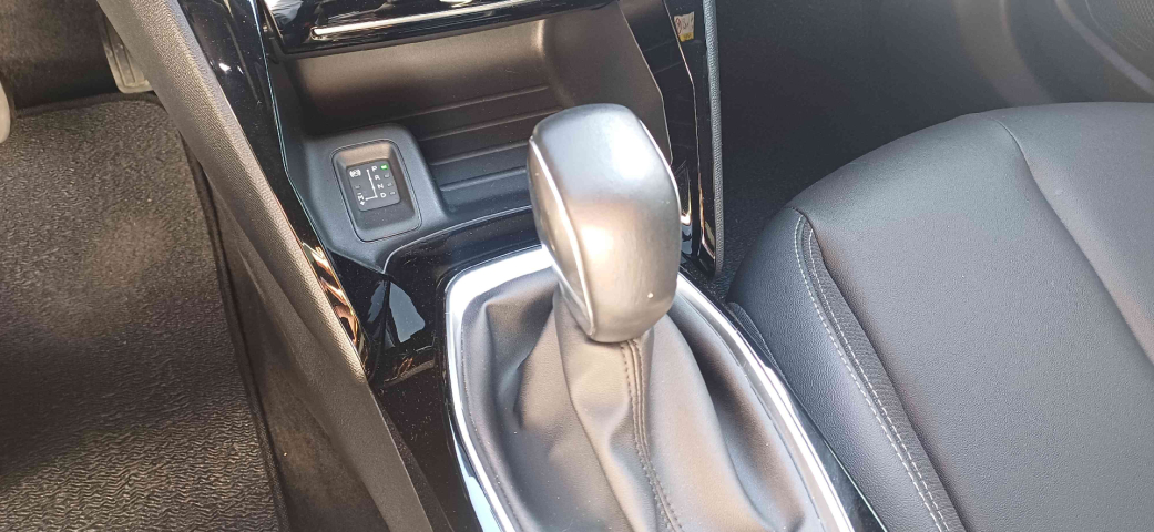 peugeot 2008 1.0 turbo 200 flex allure cvt 4p automatico 2025