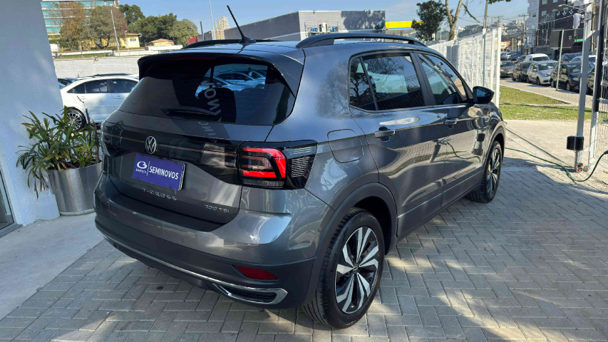 volkswagen t-cross 1.0 200 tsi total flex comfortline automatico 4p 2022