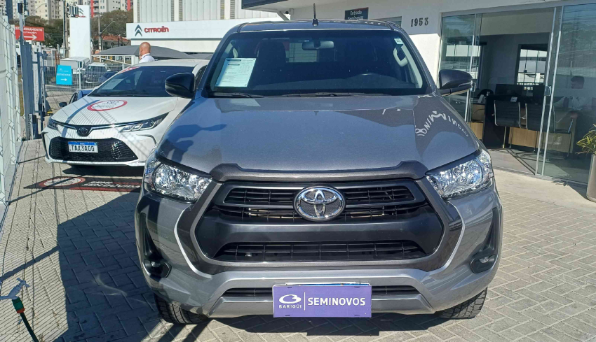 toyota hilux 2.8 d-4d turbo diesel cd sr 4x4 automatico 4p 2024